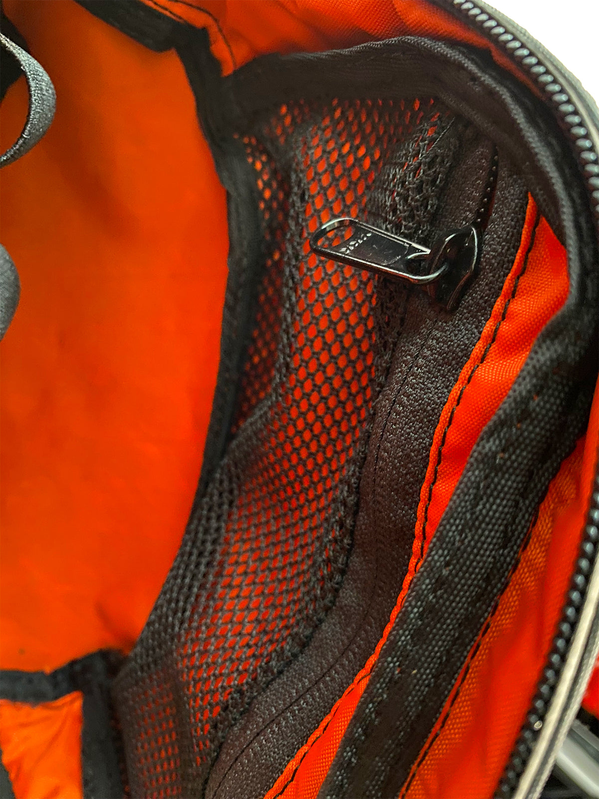 Snacktime Sling™ (X-PAC - Black) - datacrew